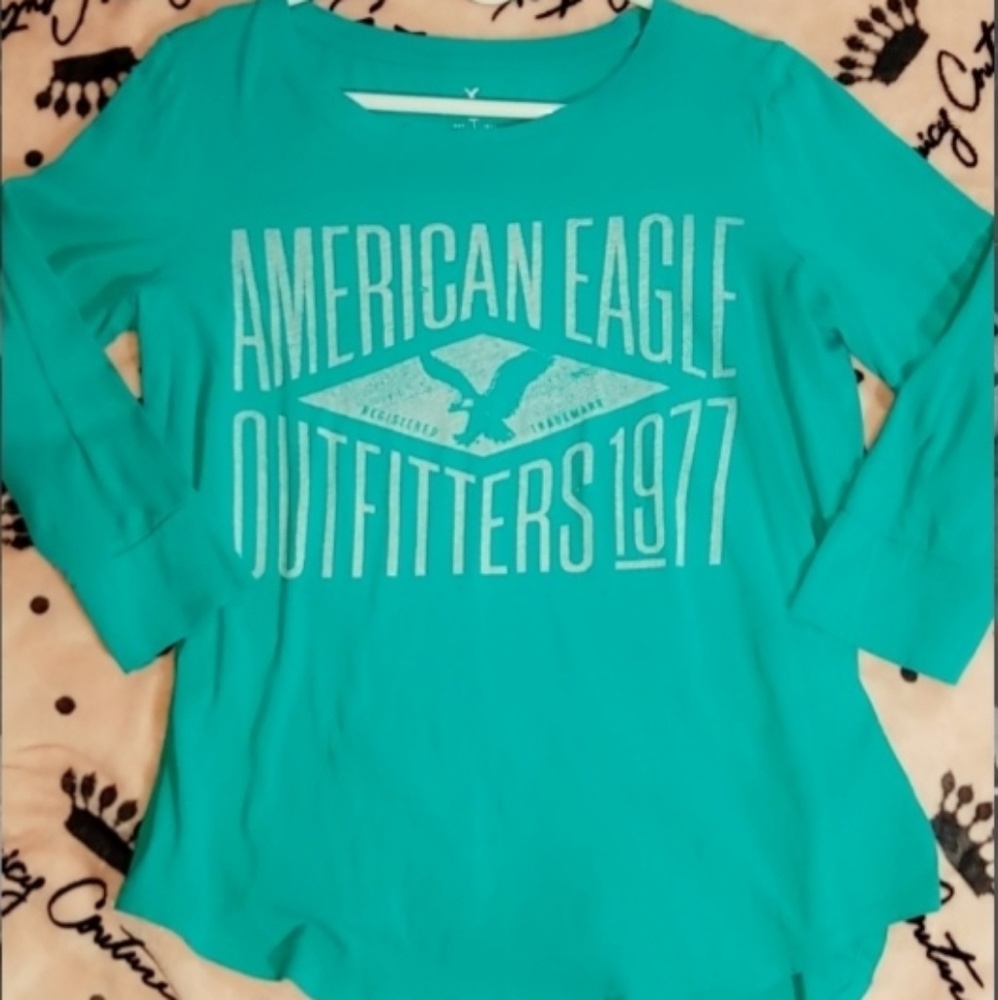 American Eagle Outfitters Women's Favorite Tee